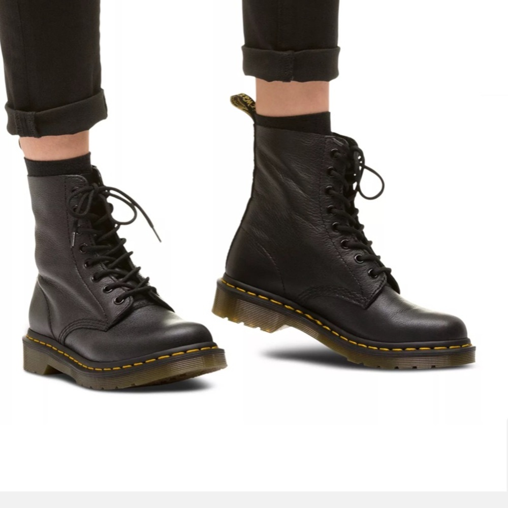 Dr.Martens 1460 Pascal boots